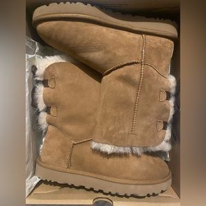 Ugg Bailey Bow II